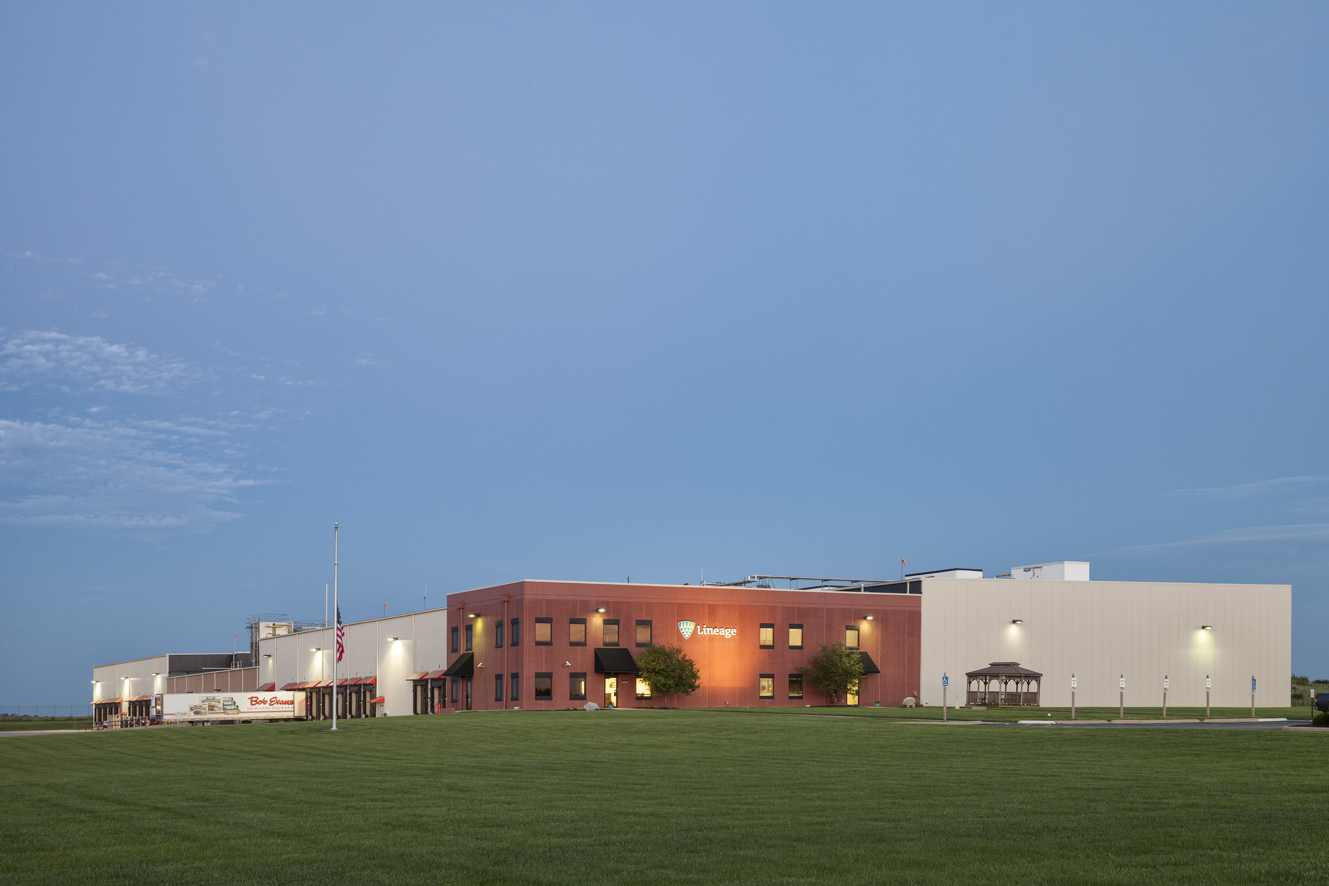 Foto exterior de las instalaciones de Lineage en Springfield