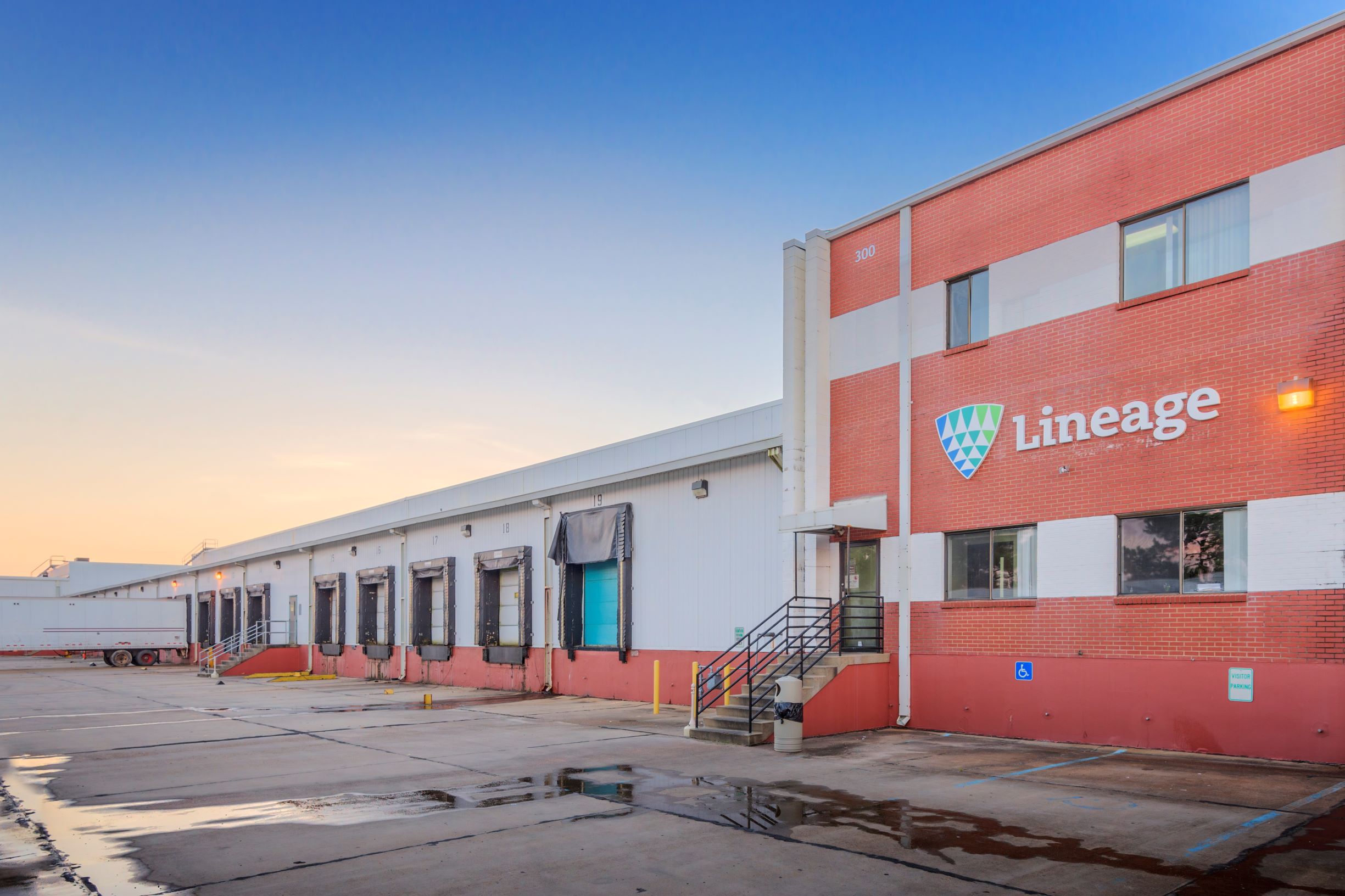 Photo de l’entrée principale de l’installation de Jackson