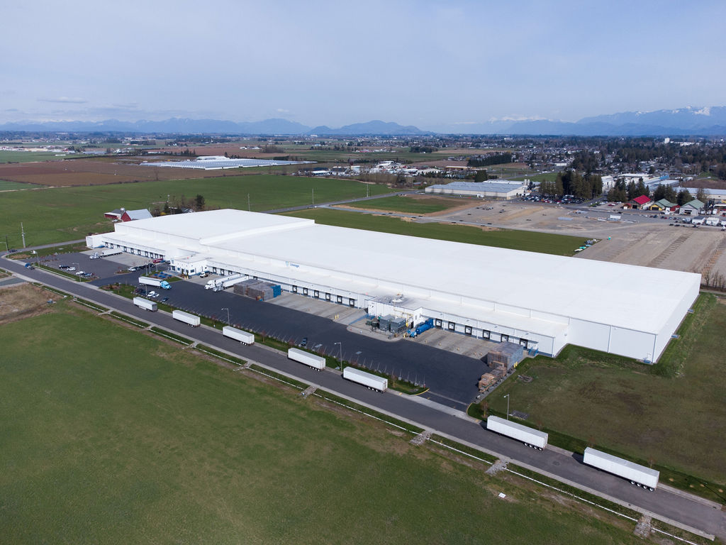 Photographie aérienne d’un entrepôt frigorifique