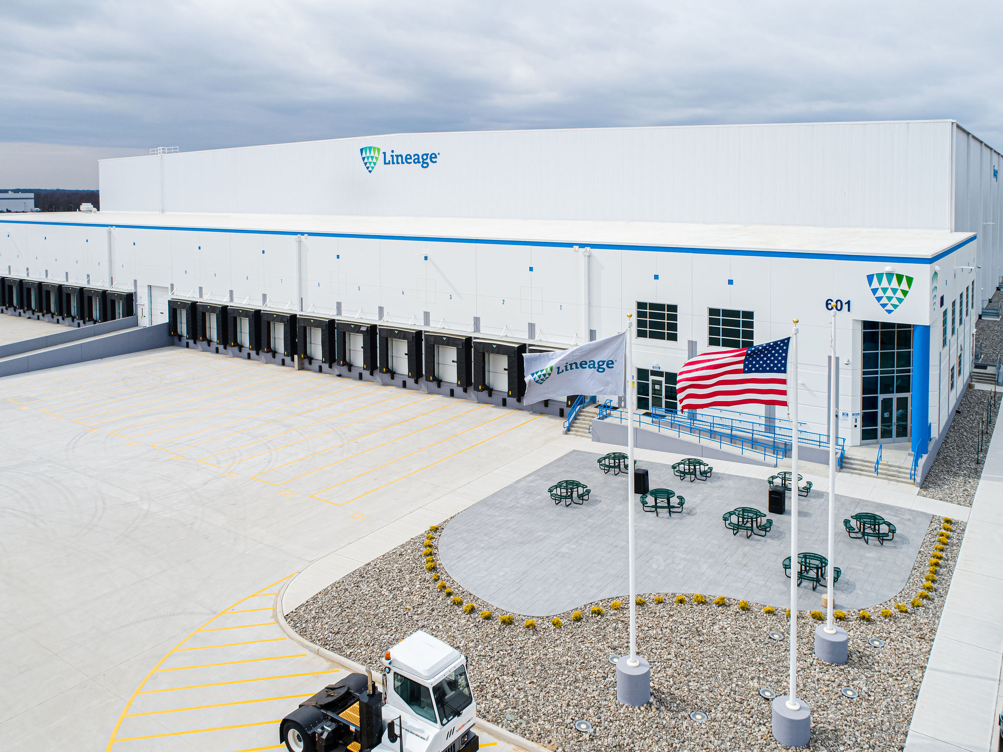 fotografía aérea de un almacén frigorífico