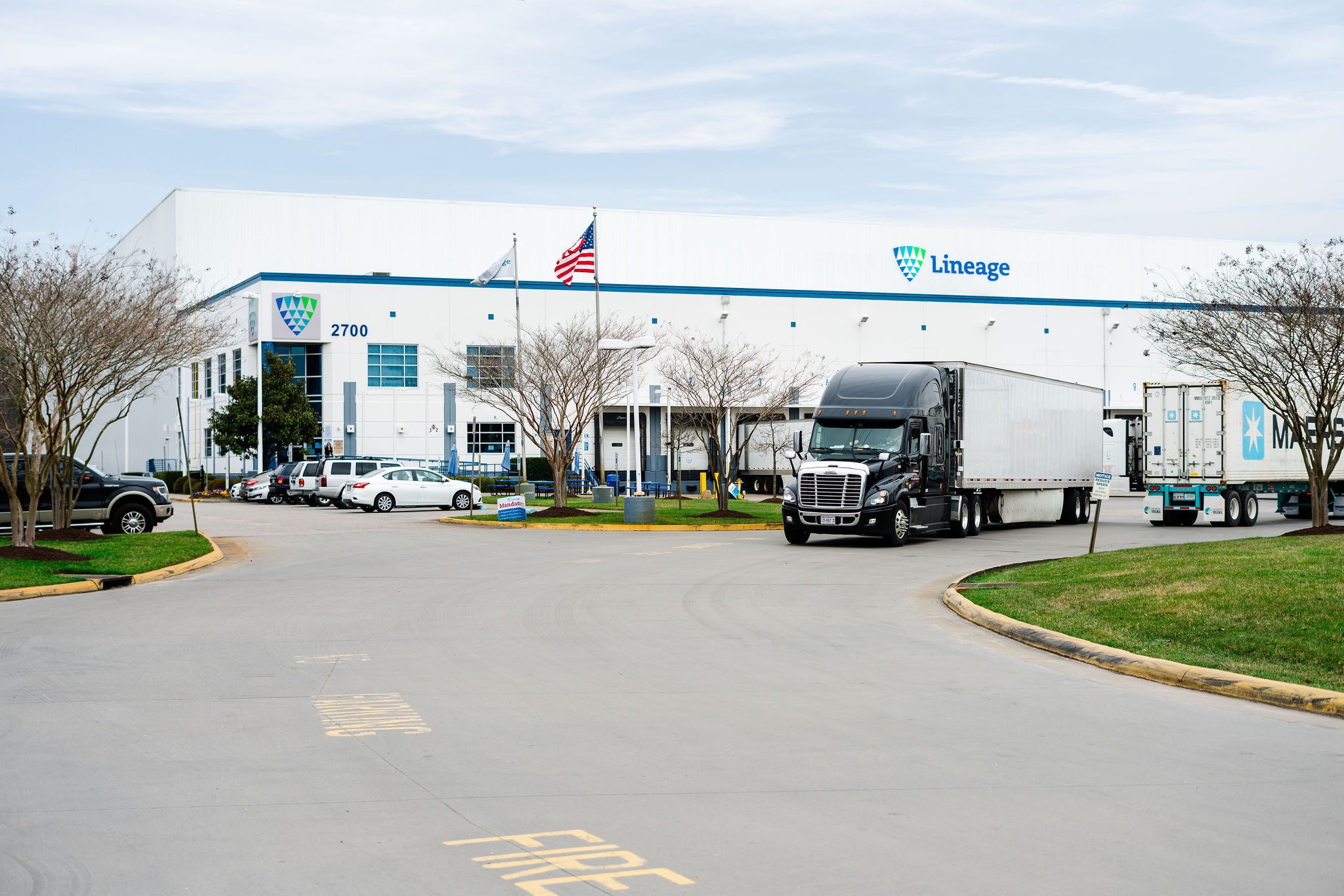 Photographie aérienne d’un entrepôt frigorifique