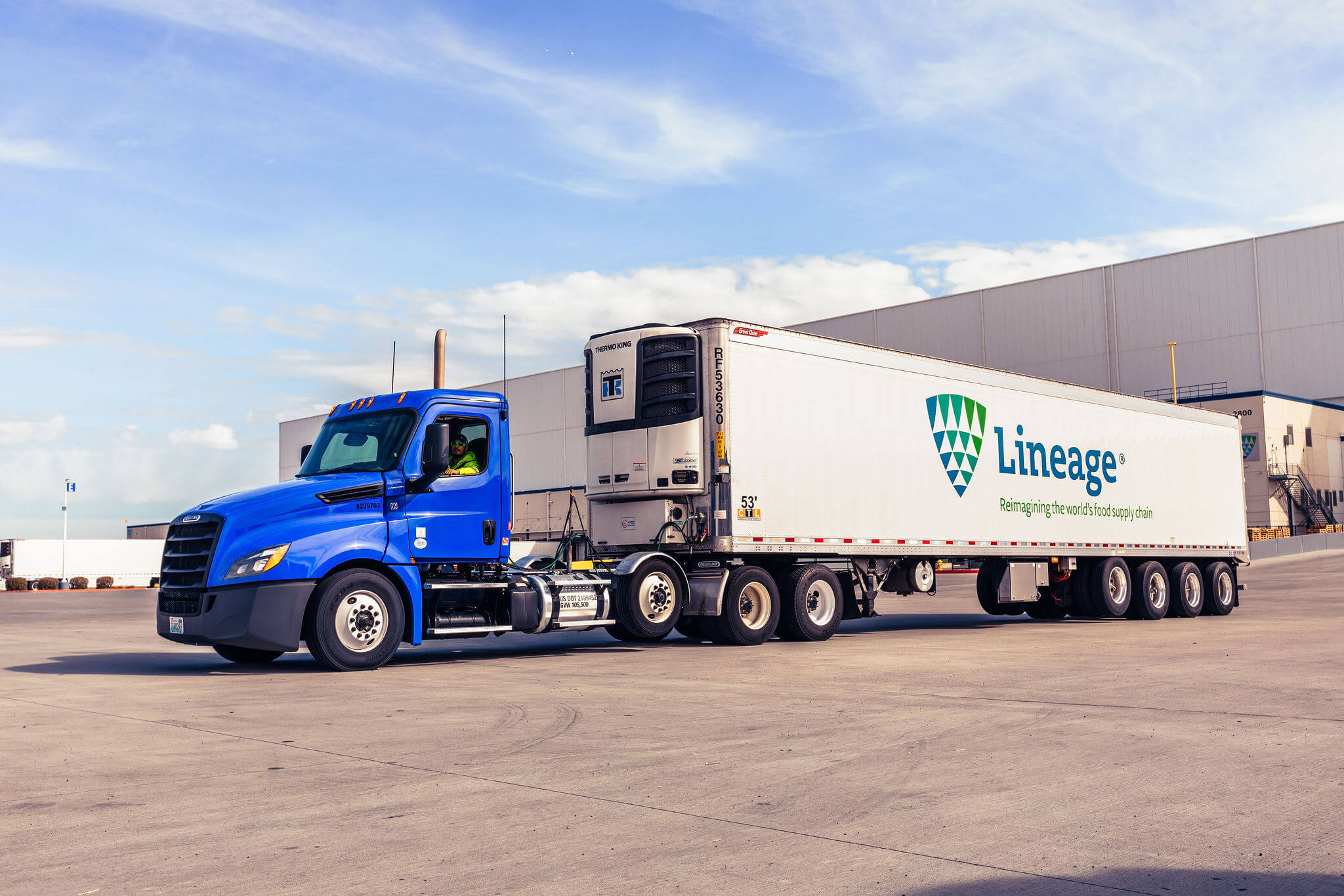 Lineage drivers are the essential team members holding the supply chain together and this Driver Appreciation Week, we thank you.