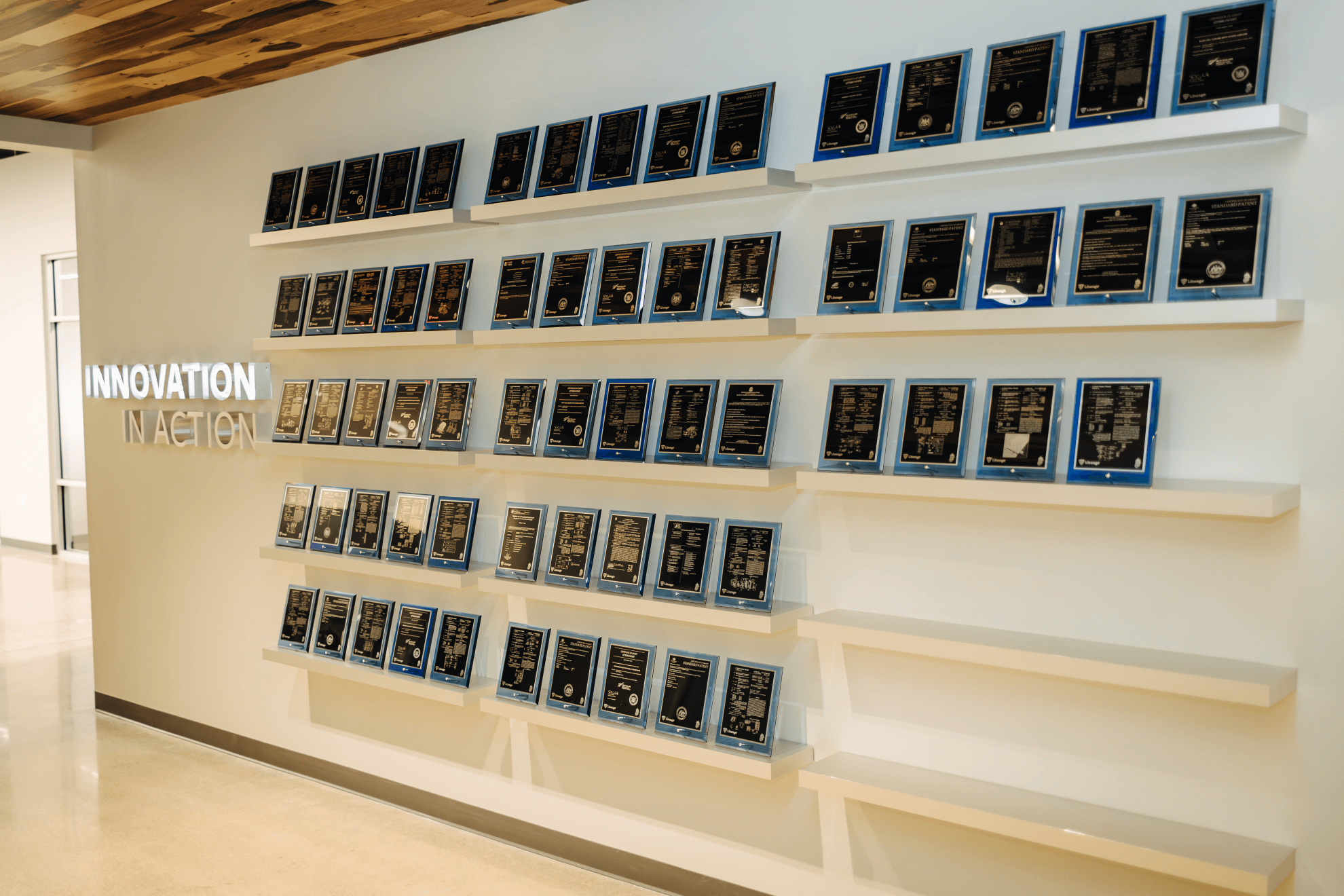 Con más de 100 patentes hasta la fecha, la filosofía de innovación de Lineage pretende resolver los problemas más difíciles de la cadena de frío para ayudar a eliminar residuos y alimentar al mundo.