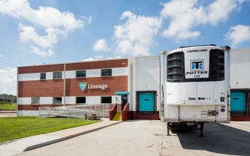 Exterior photo of Lineage's Denison facility