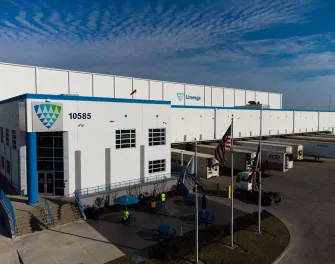 photo aérienne de l’entrepôt frigorifique 