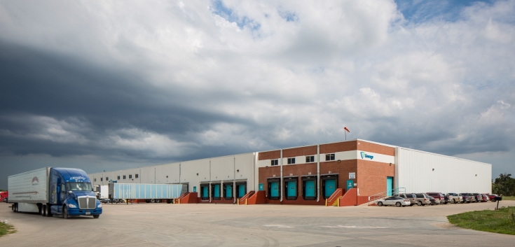 Exterior photo of Lineage's Grand Island facility