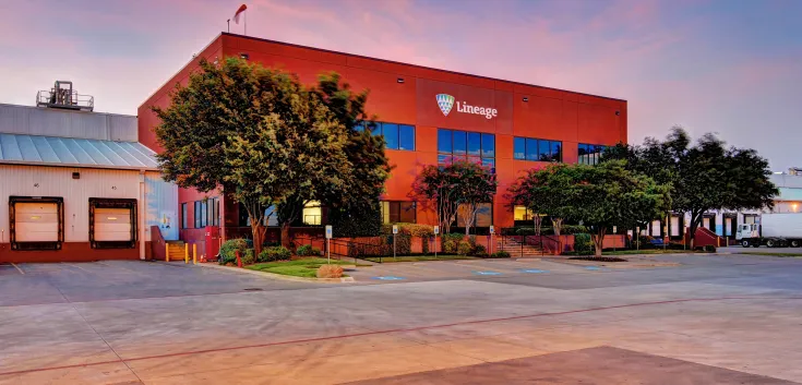 Foto exterior de las instalaciones de Lineage en Fort Worth - Gold Spike