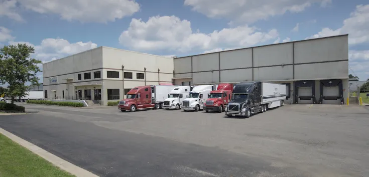 Foto exterior de las instalaciones de Lineage en Richmond - Cofer