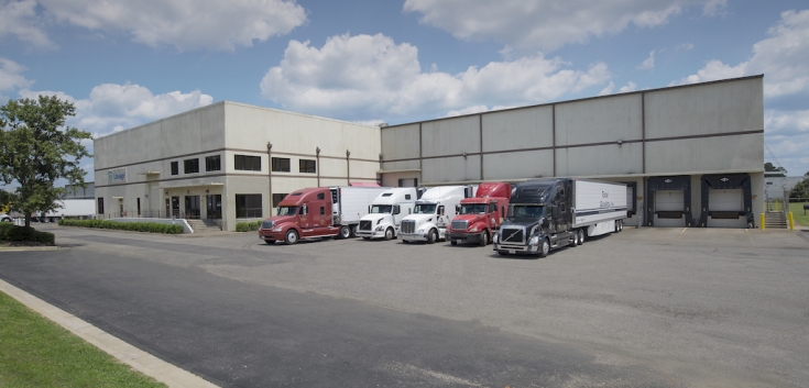 Exterior photo of Lineage's Richmond - Cofer facility