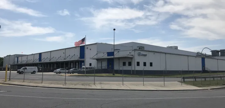 Foto exterior de las instalaciones de Lineage en Charlotte (Carolina del Norte)