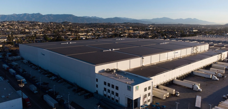 Aerial view of Lineage’s Los Angeles – Los Palos cold storage facility showing warehouse layout