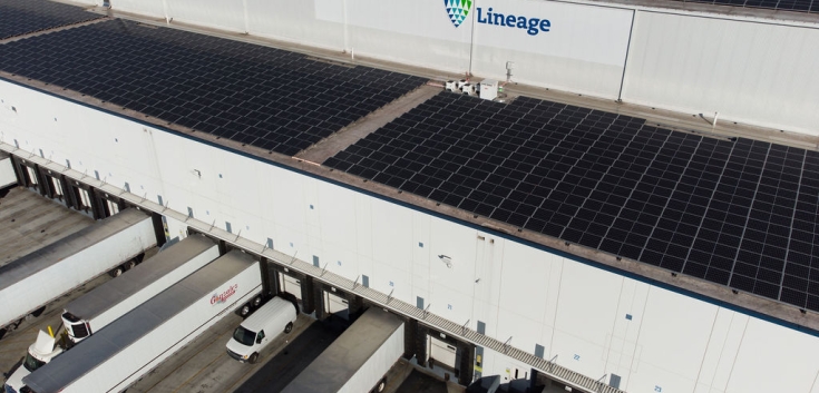 Lineage cold storage building in Los Angeles with surrounding infrastructure and parking