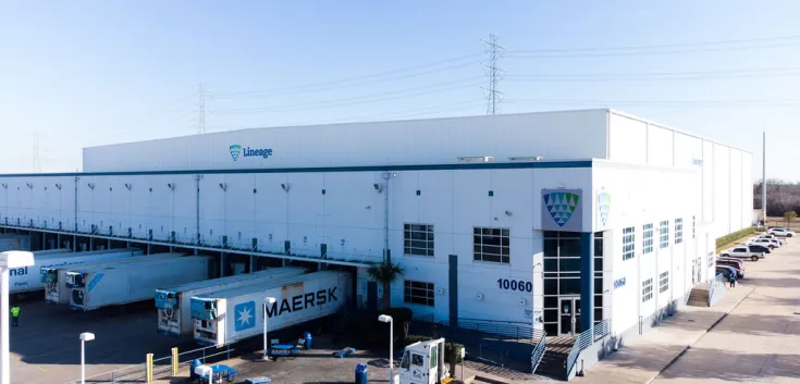 photo aérienne de l’entrepôt frigorifique