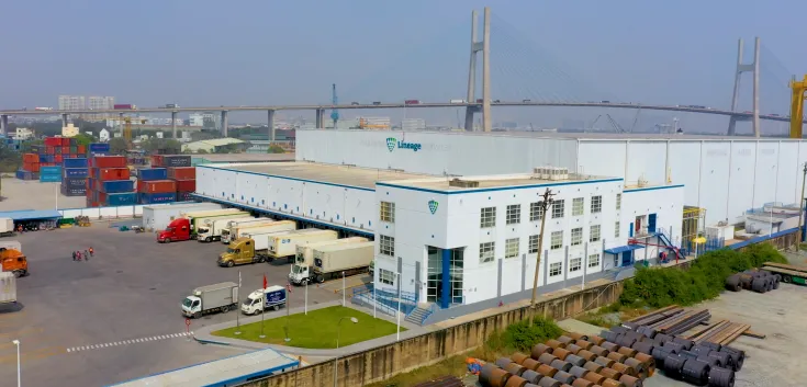 photo aérienne de l’entrepôt frigorifique 