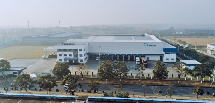 aerial photo of cold storage warehouse 