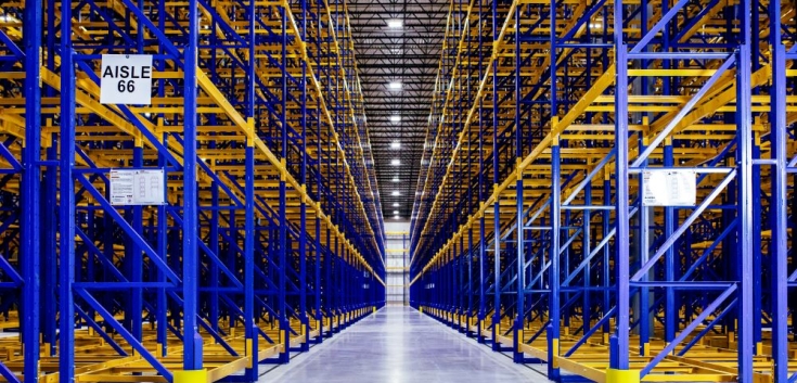 racks in cold storage warehouse