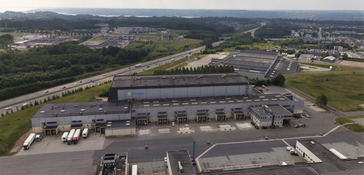 aerial photo of cold storage warehouse 