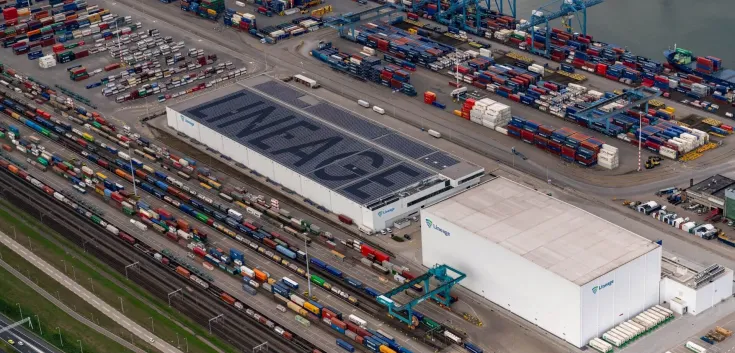 Instalación Lineage Cool Port 1 en Rotterdam, Países Bajos, con logística de productos frescos, congelación IQF y acceso directo a puerto de aguas profundas.