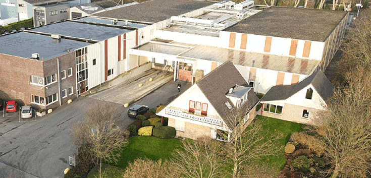 Lineage cold storage warehouse in Noord-Scharwoude, Netherlands with case picking, tempering and retail consolidation services
