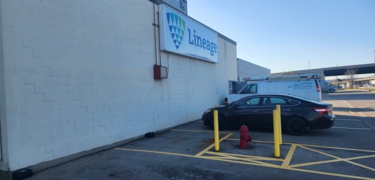 Exterior of Lineage’s cold storage warehouse in Hamilton, Ontario