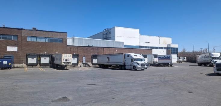 Exterior of Lineage’s cold storage facility in Lachine, Quebec