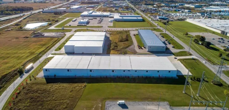 Exterior of Lineage’s Woodstock - Parkinson, Ontario cold storage facility with logo