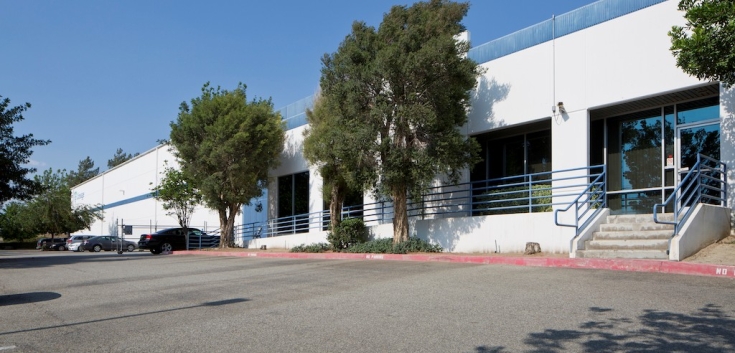 Exterior of Lineage’s Rialto facility in Bloomington, CA