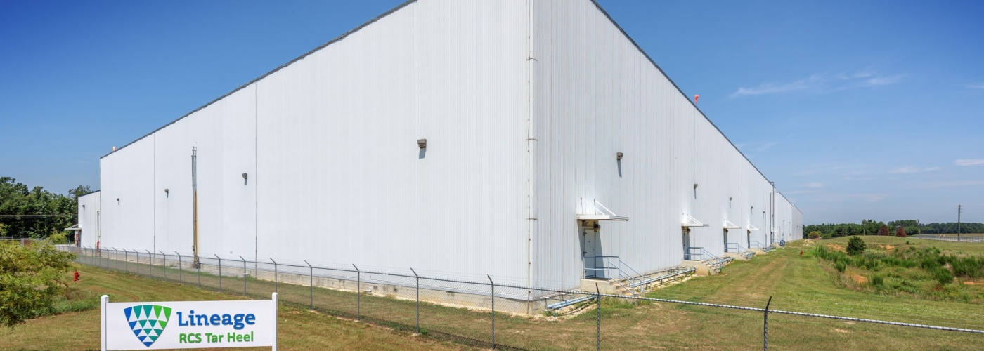 Foto exterior de las instalaciones de Lineage en Tar Heel