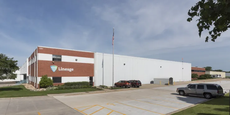 Foto exterior de las instalaciones de Lineage en Batavia