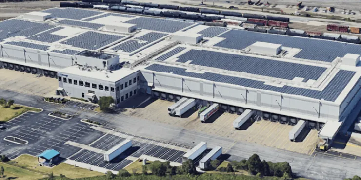 Imagen de las instalaciones de almacenamiento con control de Lineage .