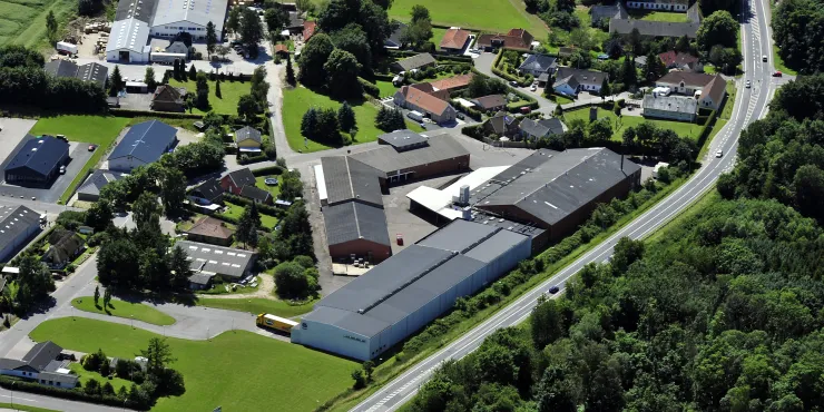 Imagen de las instalaciones de almacenamiento con control de Lineage .