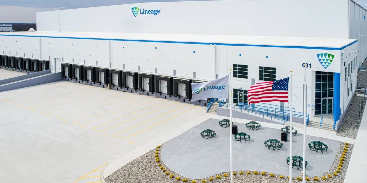 Photographie aérienne d’un entrepôt frigorifique