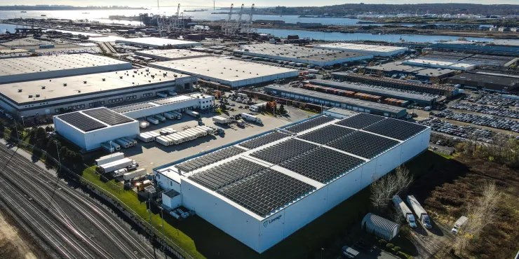 Imagen de las instalaciones de almacenamiento con control de Lineage .