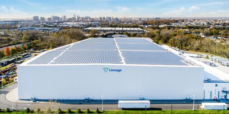 Imagen de las instalaciones de almacenamiento con control de Lineage .