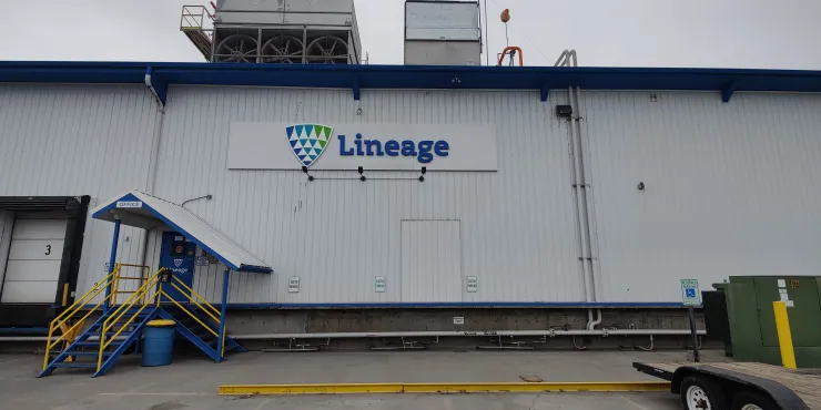 Imagen de las instalaciones de almacenamiento con control de Lineage .