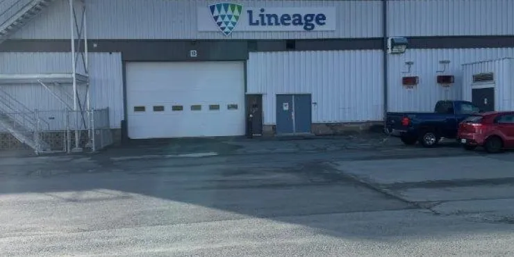 Imagen de las instalaciones de almacenamiento con control de Lineage .