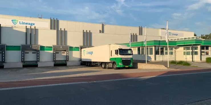 Imagen de las instalaciones de almacenamiento con control de Lineage .