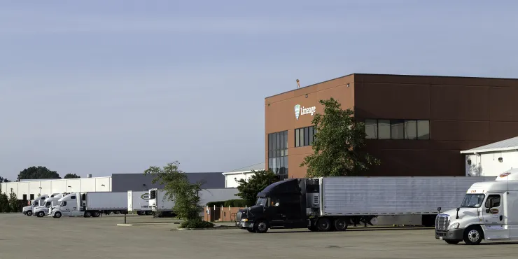 Foto exterior de las instalaciones Lineage en Louisville - Winstead.