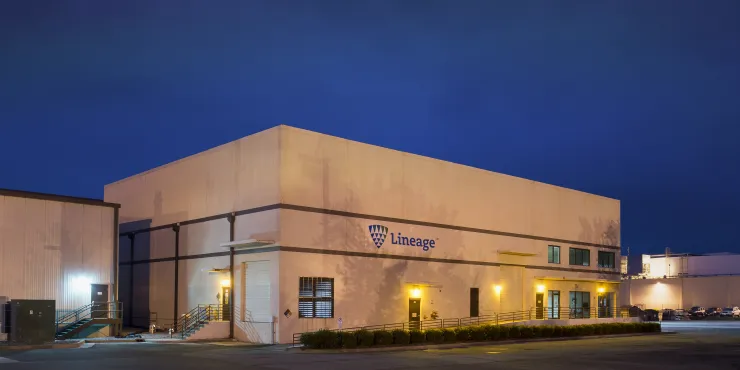 Foto exterior de las instalaciones de Lineage en Sandston