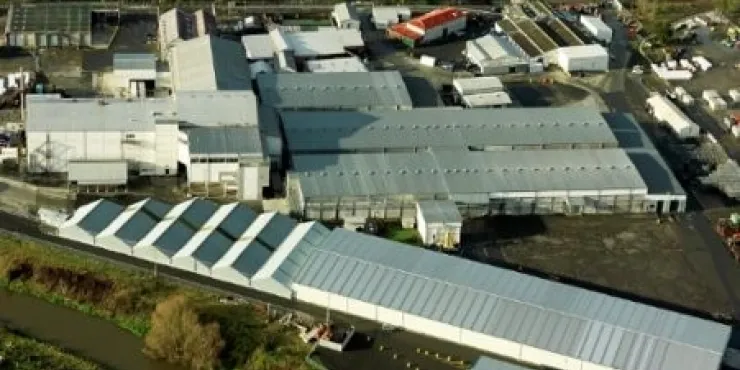 Imagen de las instalaciones de almacenamiento con control de Lineage .