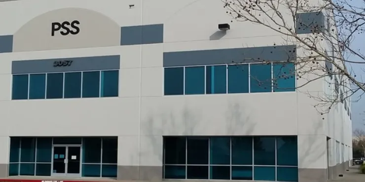 Imagen de las instalaciones de almacenamiento con control de Lineage .