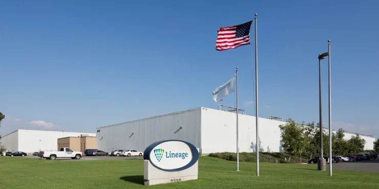 Imagen de las instalaciones de almacenamiento con control de Lineage .