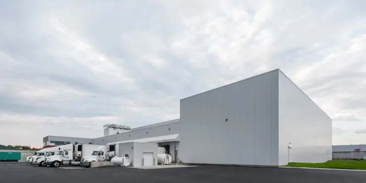 Imagen de las instalaciones de almacenamiento con control de Lineage .