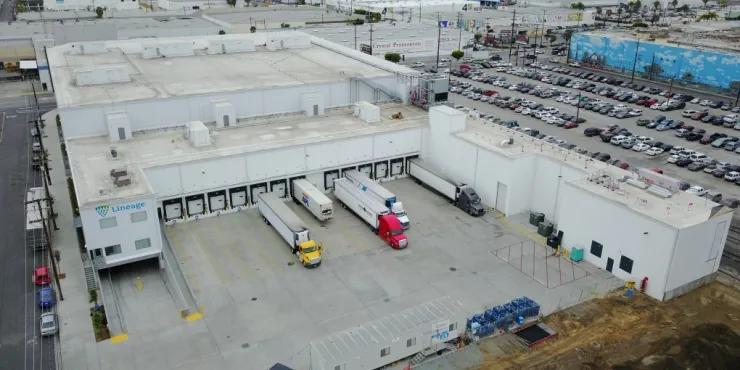 Imagen de las instalaciones de almacenamiento con control de Lineage .