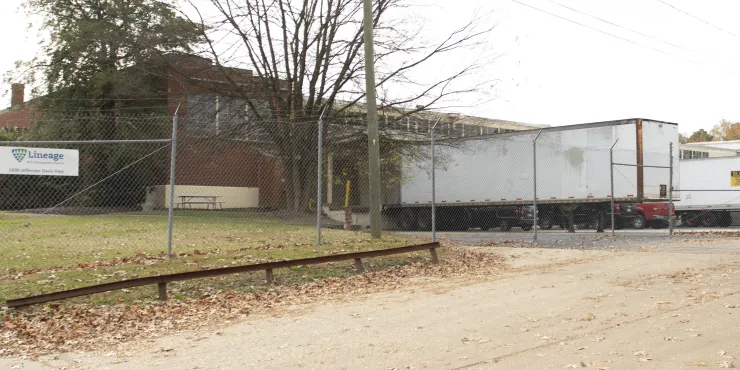 Foto exterior de las instalaciones Lineage en Richmond - Chesapeake.