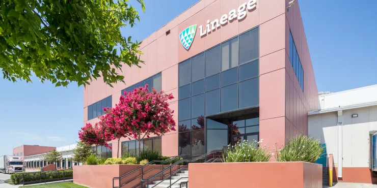 Foto de la entrada principal a las instalaciones de Manteca