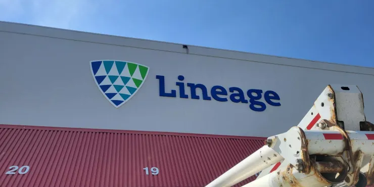 Imagen de las instalaciones de almacenamiento con control de Lineage .
