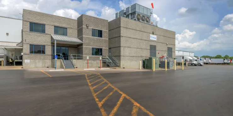 Photo de l’entrée principale de l’installation de Murfreesboro