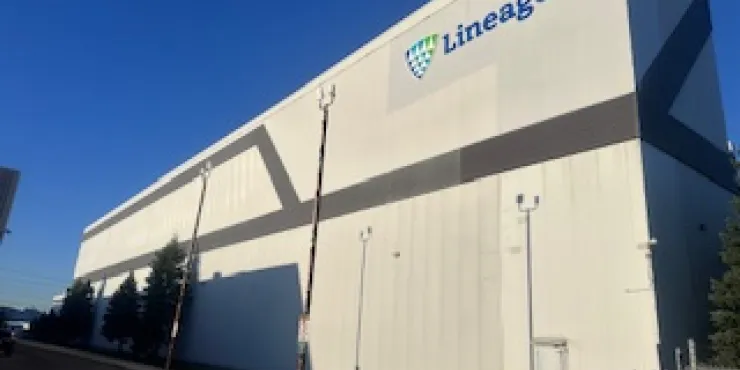 Imagen de las instalaciones de almacenamiento con control de Lineage .