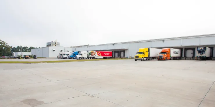 Foto exterior de las instalaciones de Lineage en Rincón